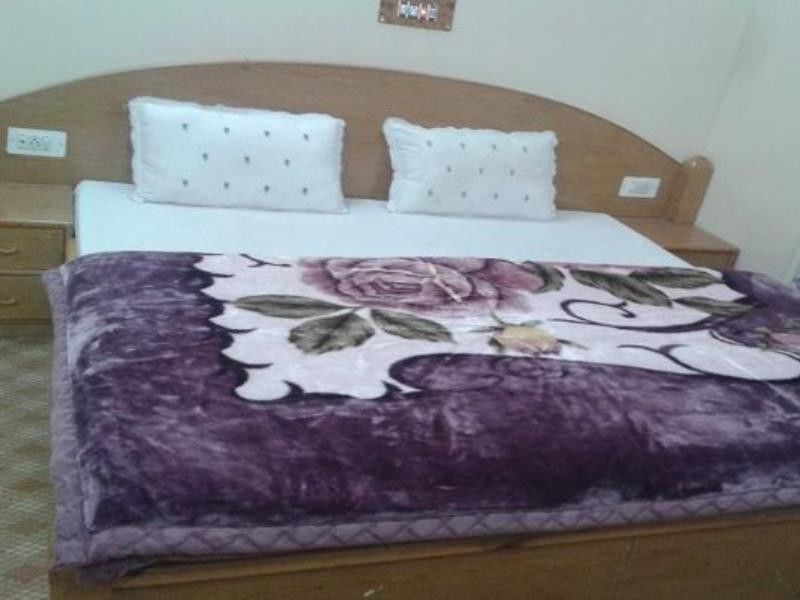 Oyo 5472 Bombay Palace Pahalgām Εξωτερικό φωτογραφία